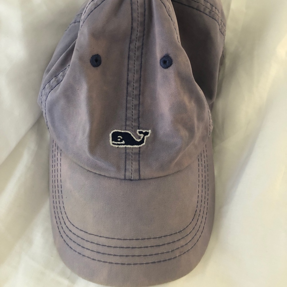 Vineyard vines hat!!